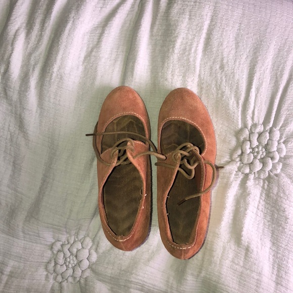 Shoes - Picture 3 of 3